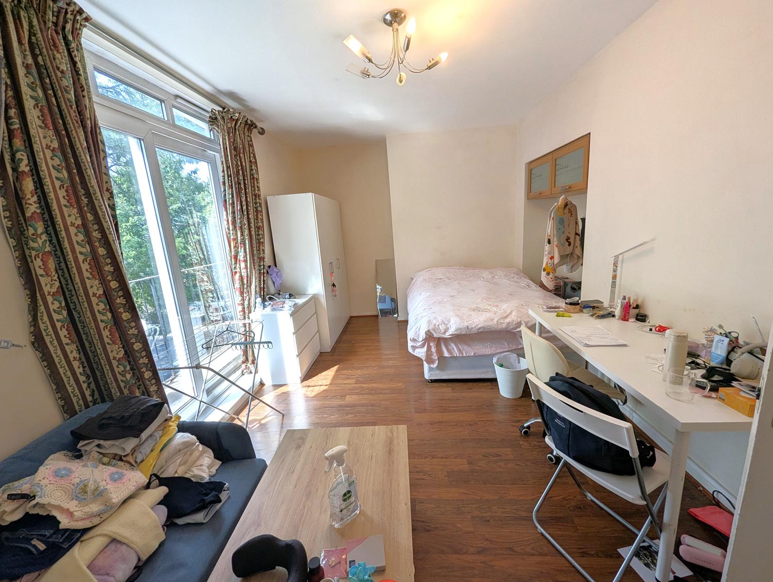 Three Bedroom Masionette To Let In Swiss Cottage NW8 Image 3