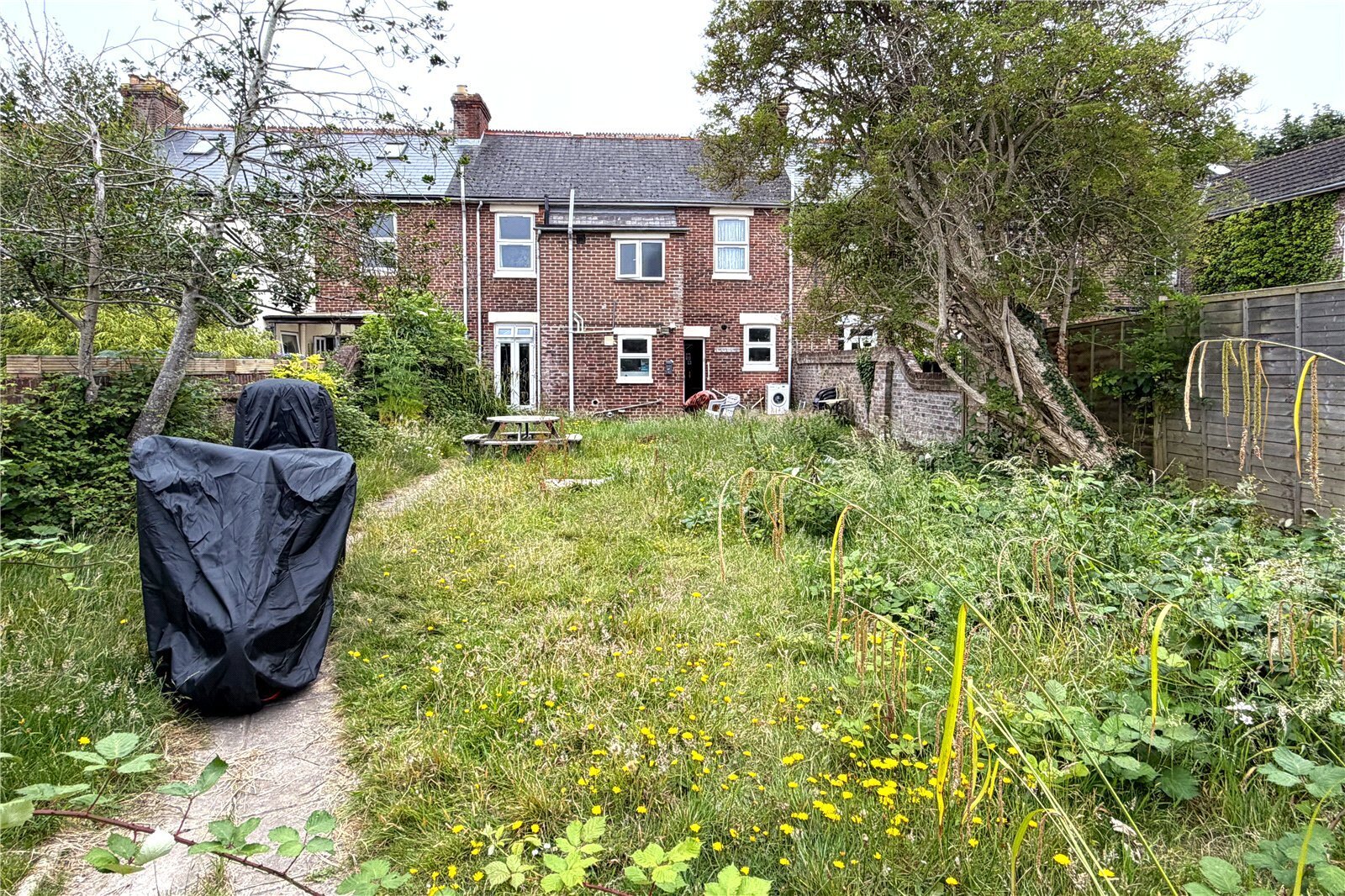 Mengham Avenue, Hayling Island, Hampshire, PO11 Image 10