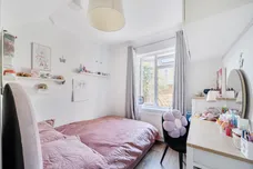 Chichester Way, London, E14 photo 8