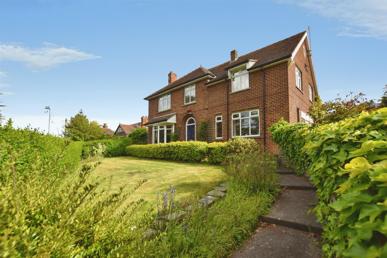 Station Road, Patrington Image 4