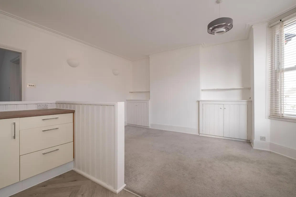 Burstock Road, London, SW15 photo 4
