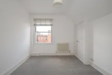 Burstock Road, London, SW15 photo 12