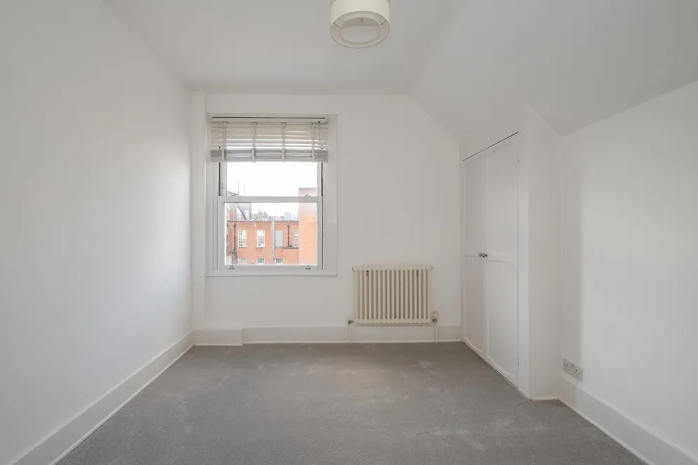 Burstock Road, London, SW15 photo 12
