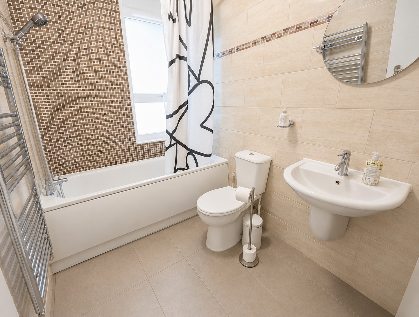 Bright Double Rooms in Prime Swiss Cottage Image 7