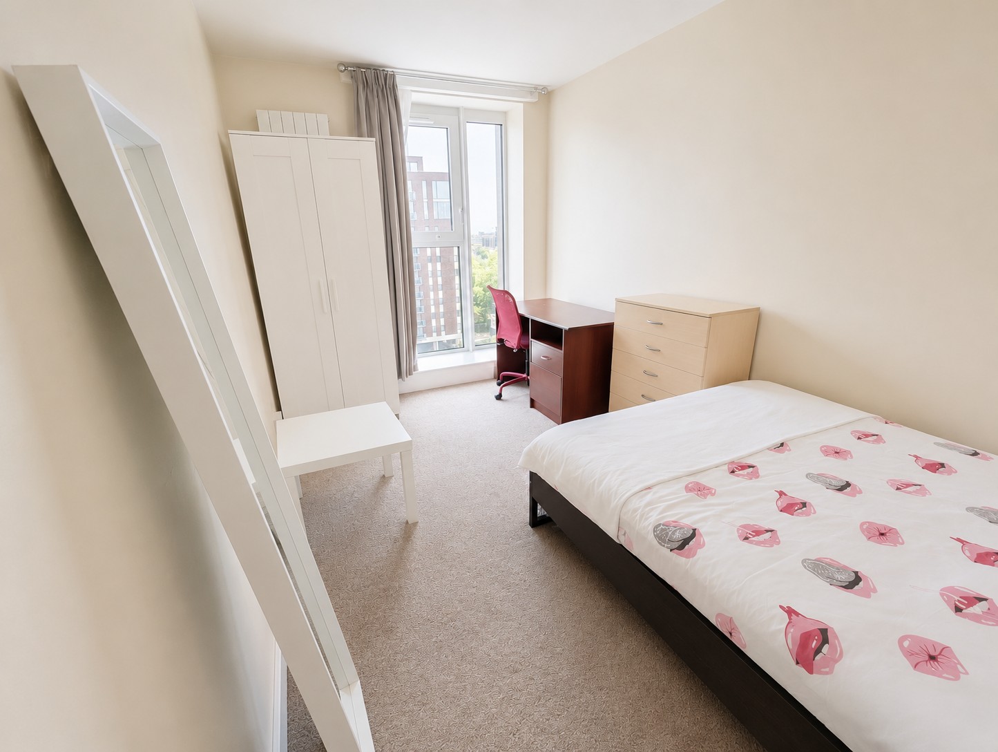Bright Double Rooms in Prime Swiss Cottage Image 5
