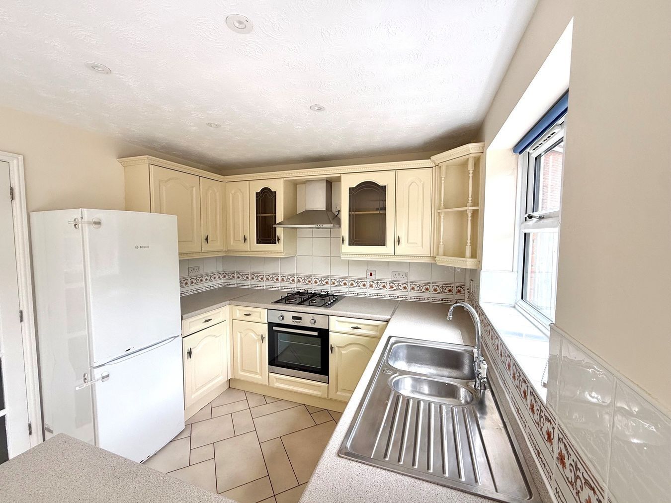 Saxon Drive, Warfield, RG42 Image 3