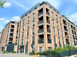 Holman Drive, Hanwell photo