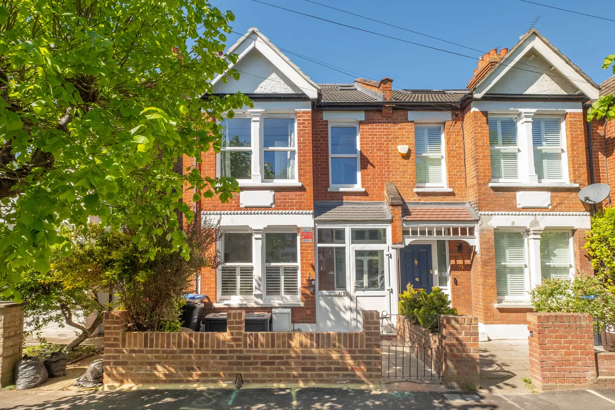 Edna Road, London, SW20 photo 1