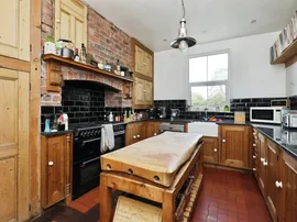 Ashfield Road, Balby, Doncaster thumb 3