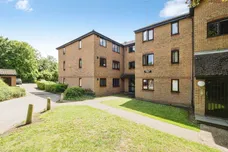 Linnet Way, Purfleet-On-Thames