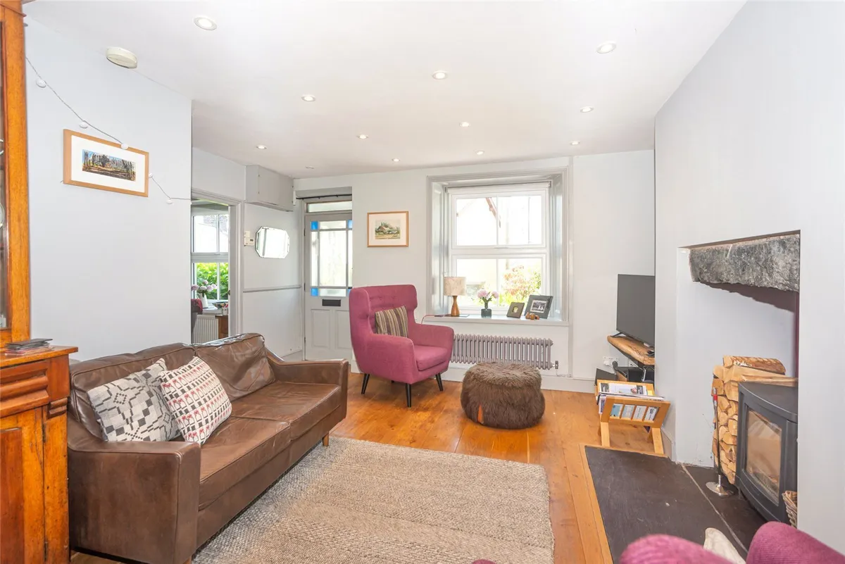 Garneddwen, Bethesda, Bangor, Gwynedd, LL57