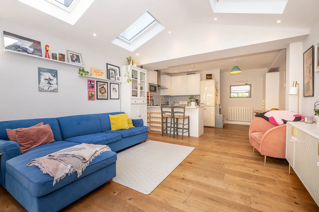 Edna Road, London, SW20 photo 18
