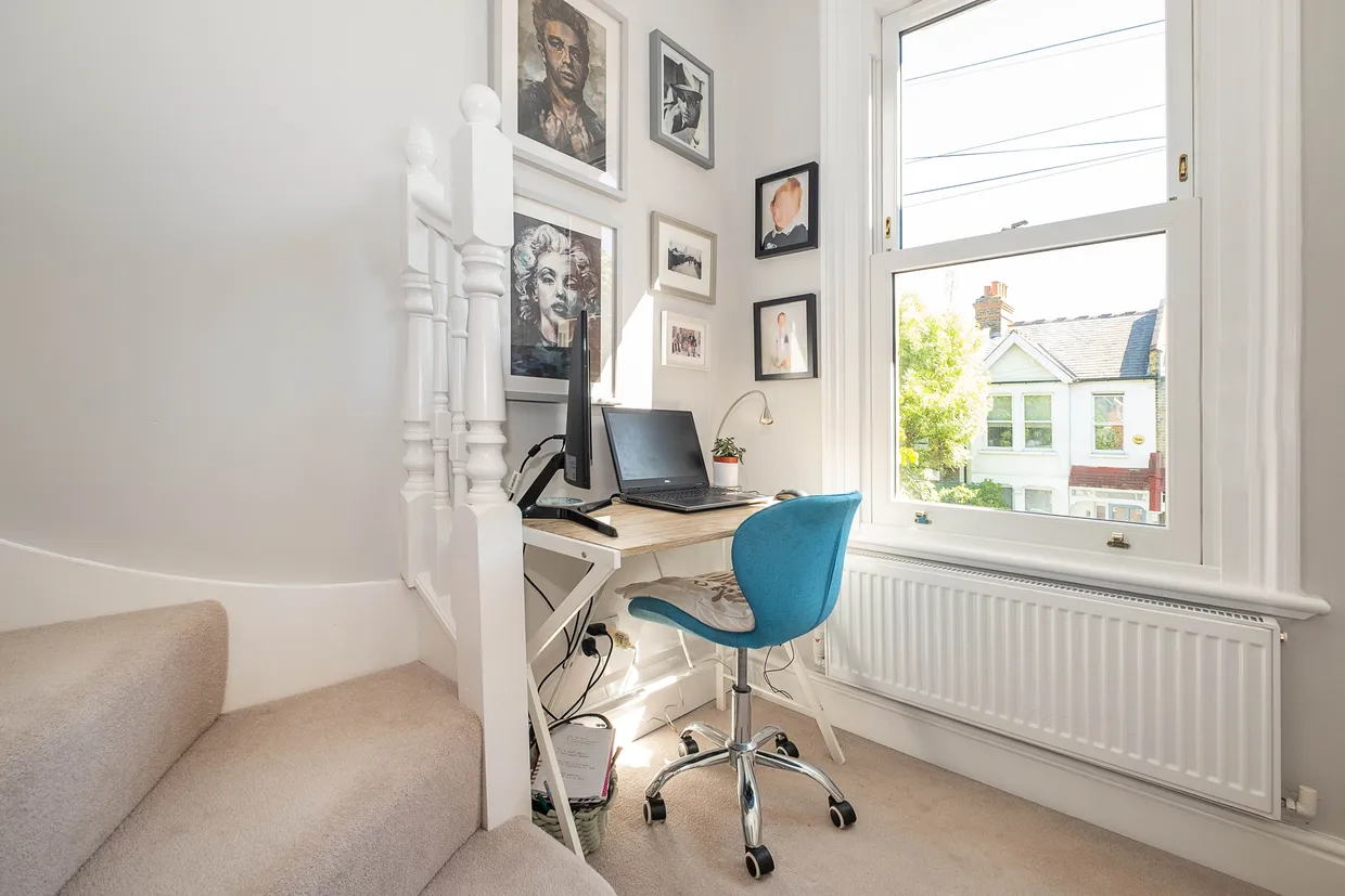 Edna Road, London, SW20 photo 19