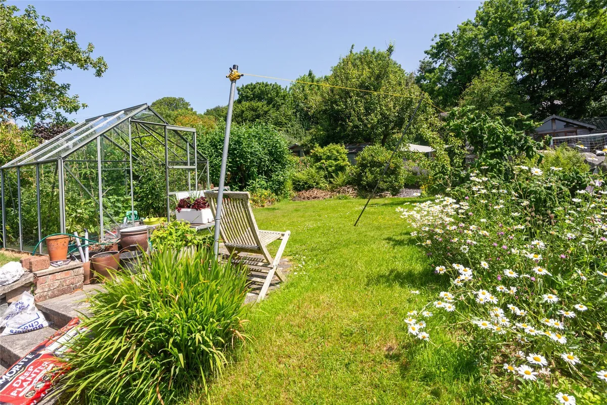 Garneddwen, Bethesda, Bangor, Gwynedd, LL57