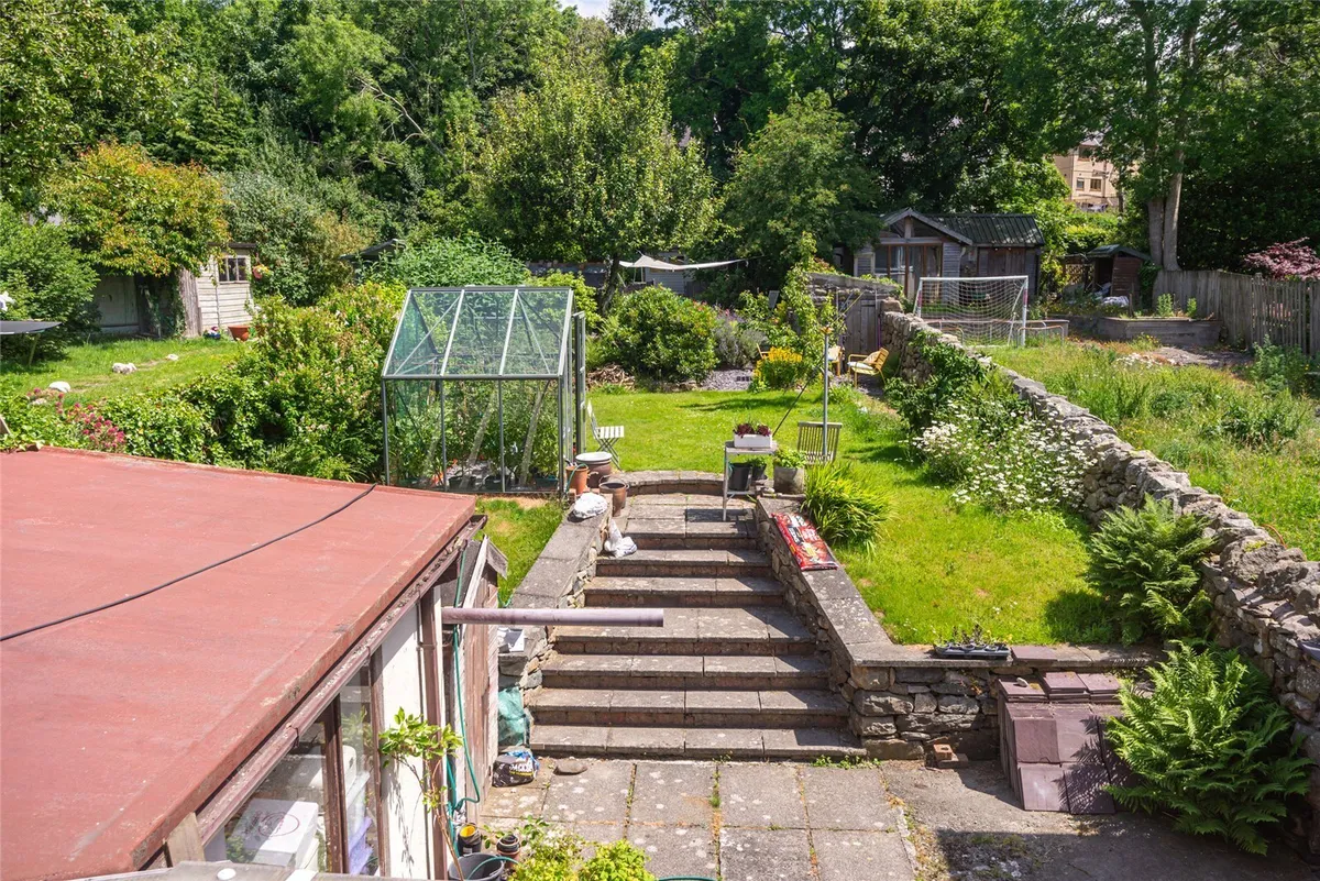 Garneddwen, Bethesda, Bangor, Gwynedd, LL57