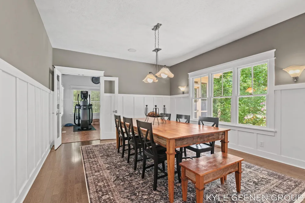 593 Old Macatawa Ct, Holland, MI 49423