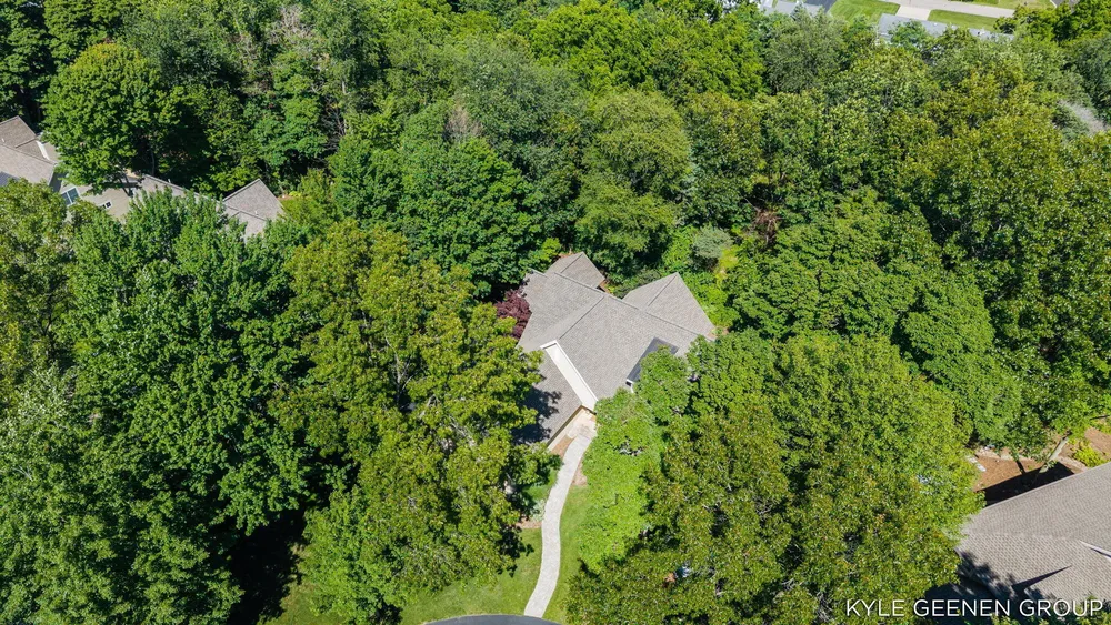593 Old Macatawa Ct, Holland, MI 49423