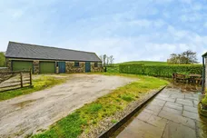 Alstonefield, Ashbourne