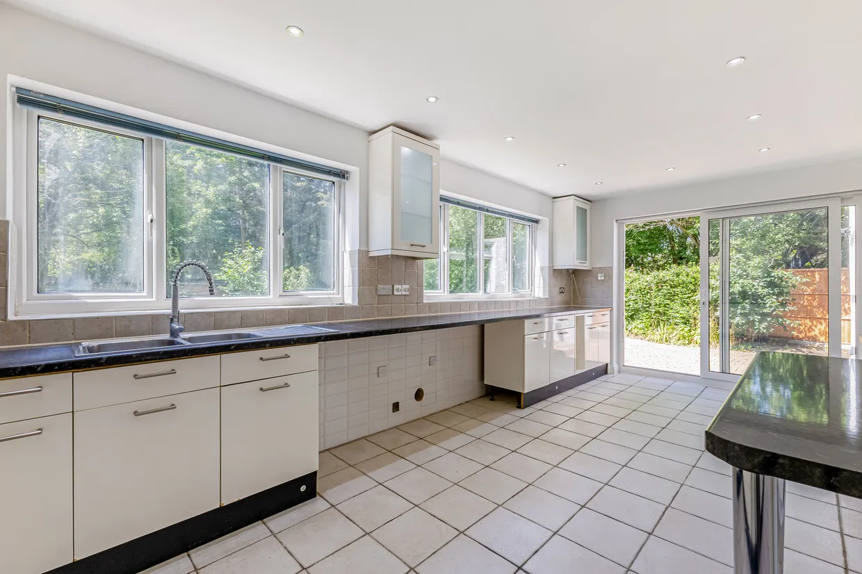 Berry Hill, Stanmore, HA7 photo 9
