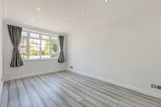 Berry Hill, Stanmore, HA7 photo 12