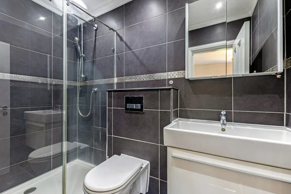 Berry Hill, Stanmore, HA7 photo 15