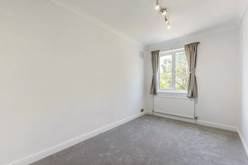 Berry Hill, Stanmore, HA7 photo 18