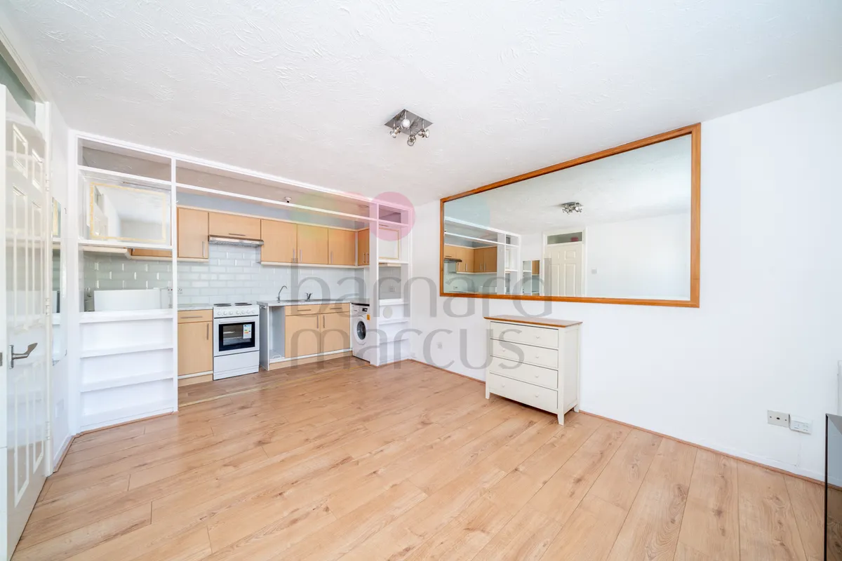 Laburnum Close, Poplar Grove, New Southgate