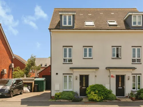 Ten Acre Rise, Patchway, Bristolphoto