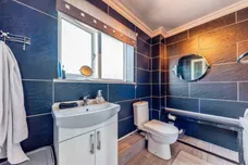 Gresley Court, Grantham