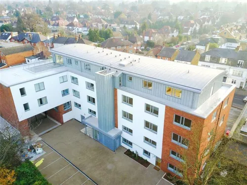 Pemberton Road, EAST MOLESEYphoto