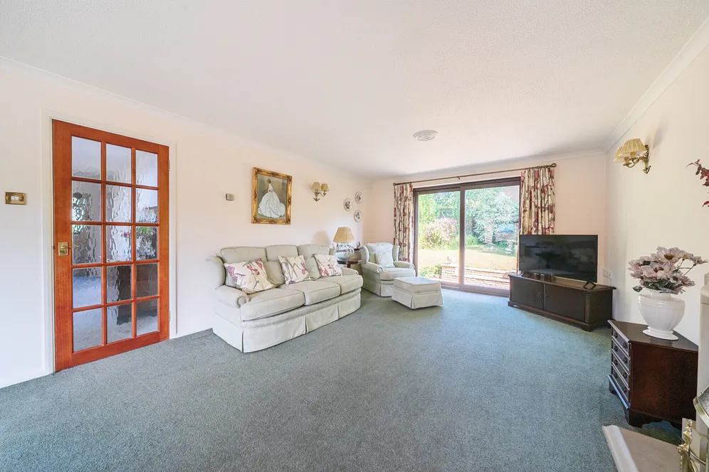 Hughes Close, Marlborough, SN8 photo 9