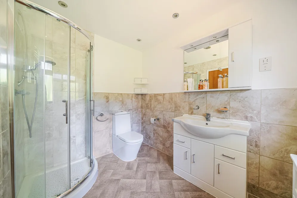 Hughes Close, Marlborough, SN8 photo 16