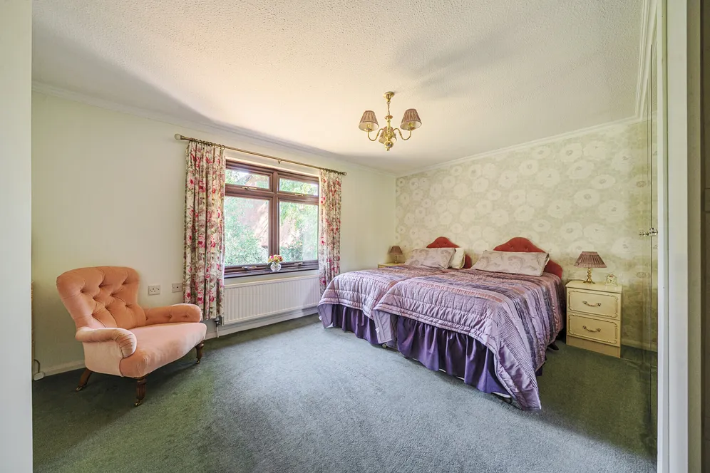 Hughes Close, Marlborough, SN8 photo 17