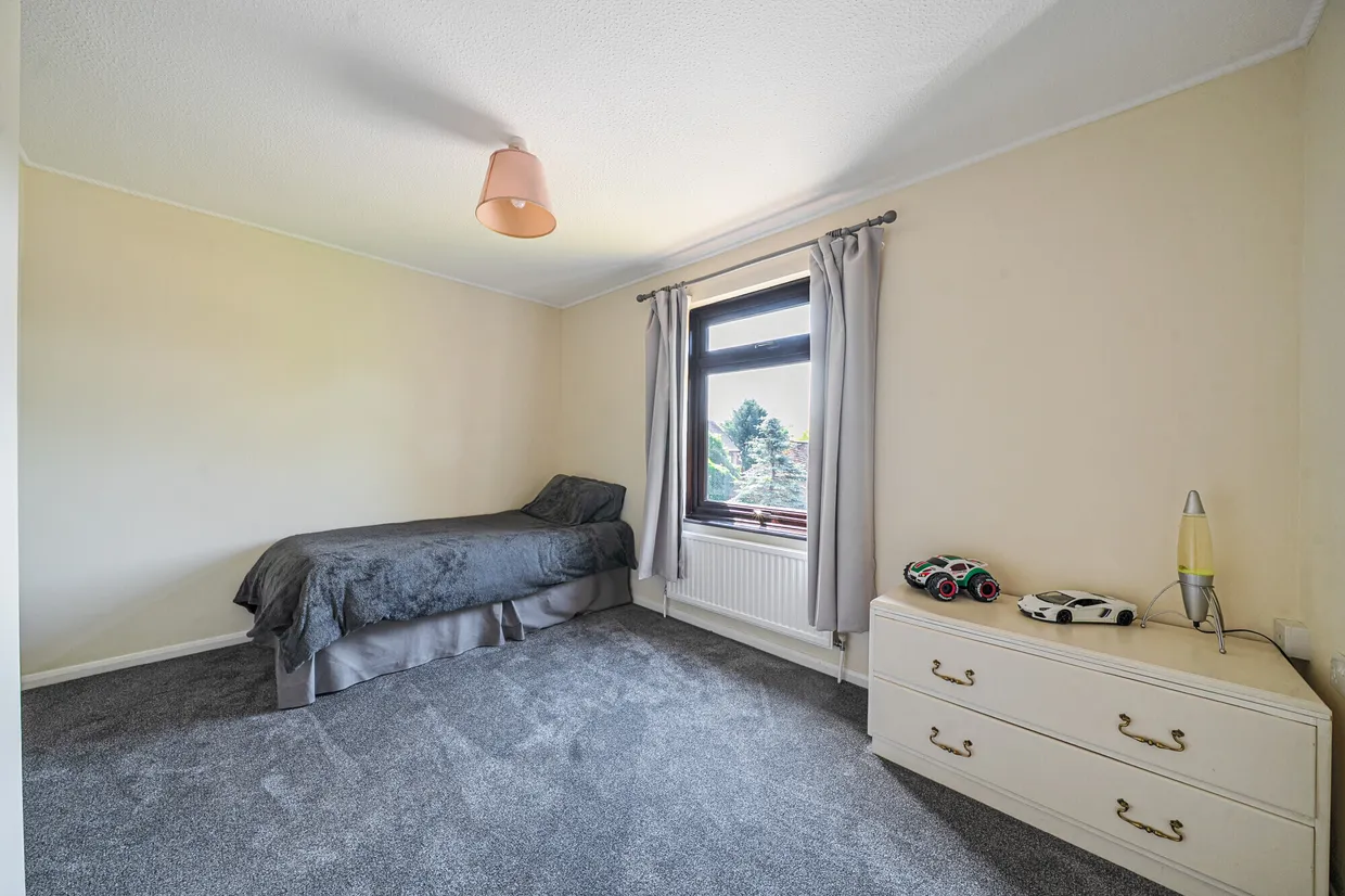 Hughes Close, Marlborough, SN8 photo 19