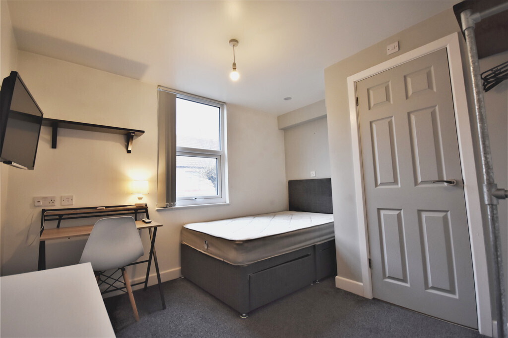 Room 2 of 5, Bolingbroke Road, Coventry, CV3 1AP Image 3