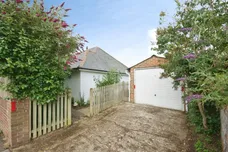 Peartree Lane, Bexhill-On-Sea