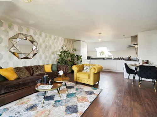 Rodley Lane, Leedsphoto