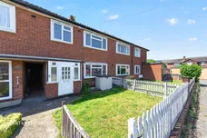 Fountains Avenue, FELTHAM