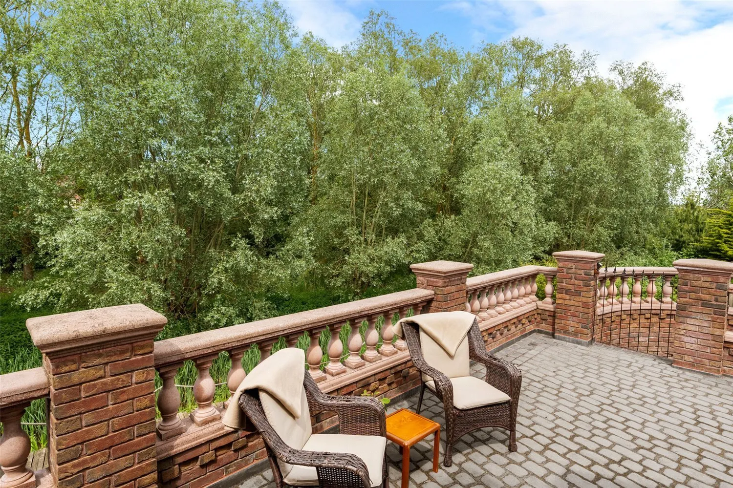 Spring Road, St. Osyth, CO16 photo 51