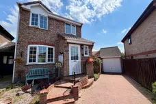 Golding Thoroughfare, Chelmer Village, Chelmsford