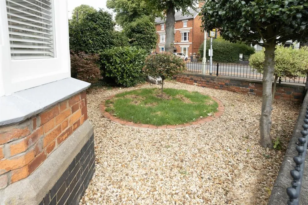 Property carousel item 36