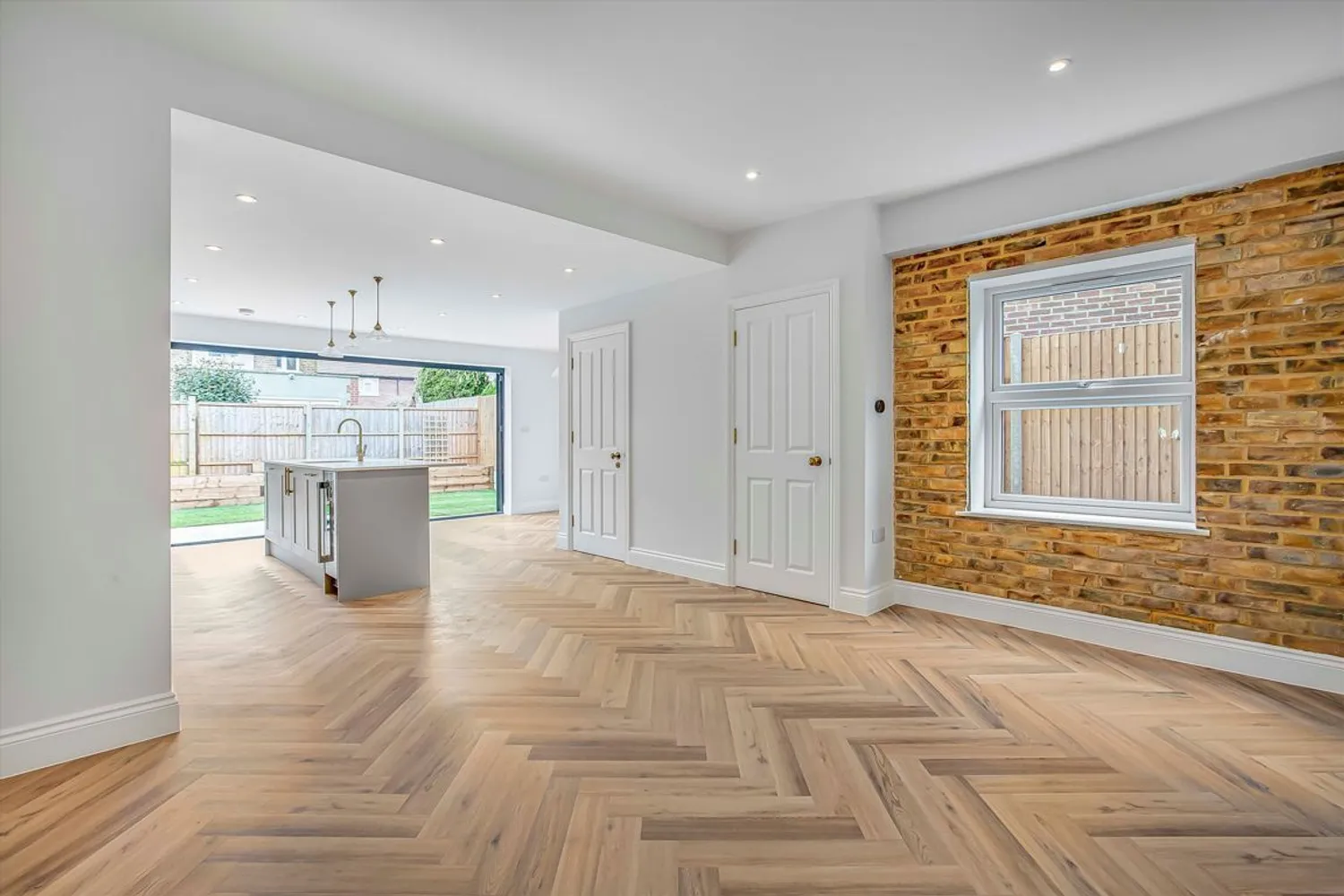 Mereway Road, Twickenham, TW2 photo 2