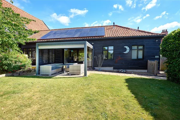 Sisland, Norwich, NR14 photo 21