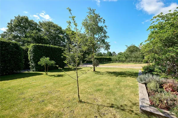 Sisland, Norwich, NR14 photo 25