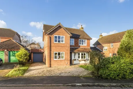 Bircholt Road Liphook GU30