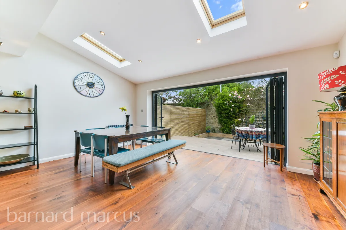 44 Craignair Road, London