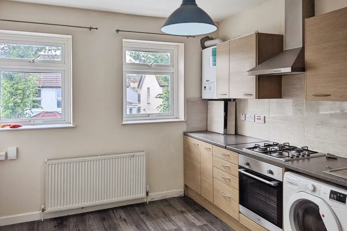 Westmead Road, SUTTON