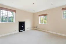 Horsham Road Capel RH5 photo 3