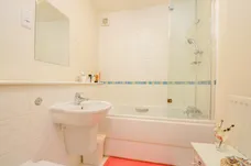 The Quadrant Rickmansworth WD3 photo 6
