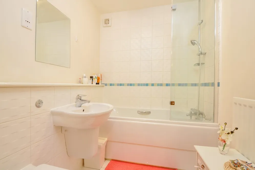 The Quadrant Rickmansworth WD3 photo 6